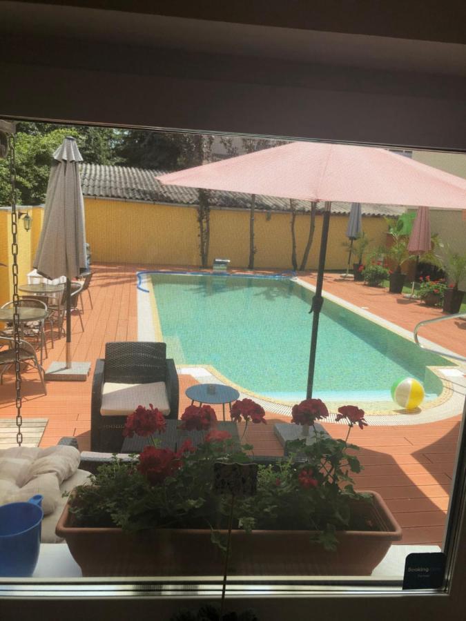 Mosoly Apartman Szeged Eksteriør bilde