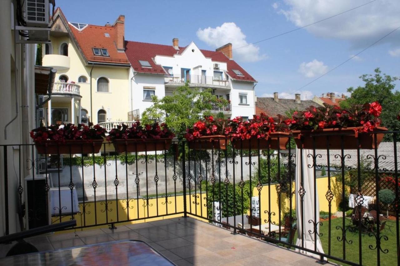 Mosoly Apartman Szeged Eksteriør bilde